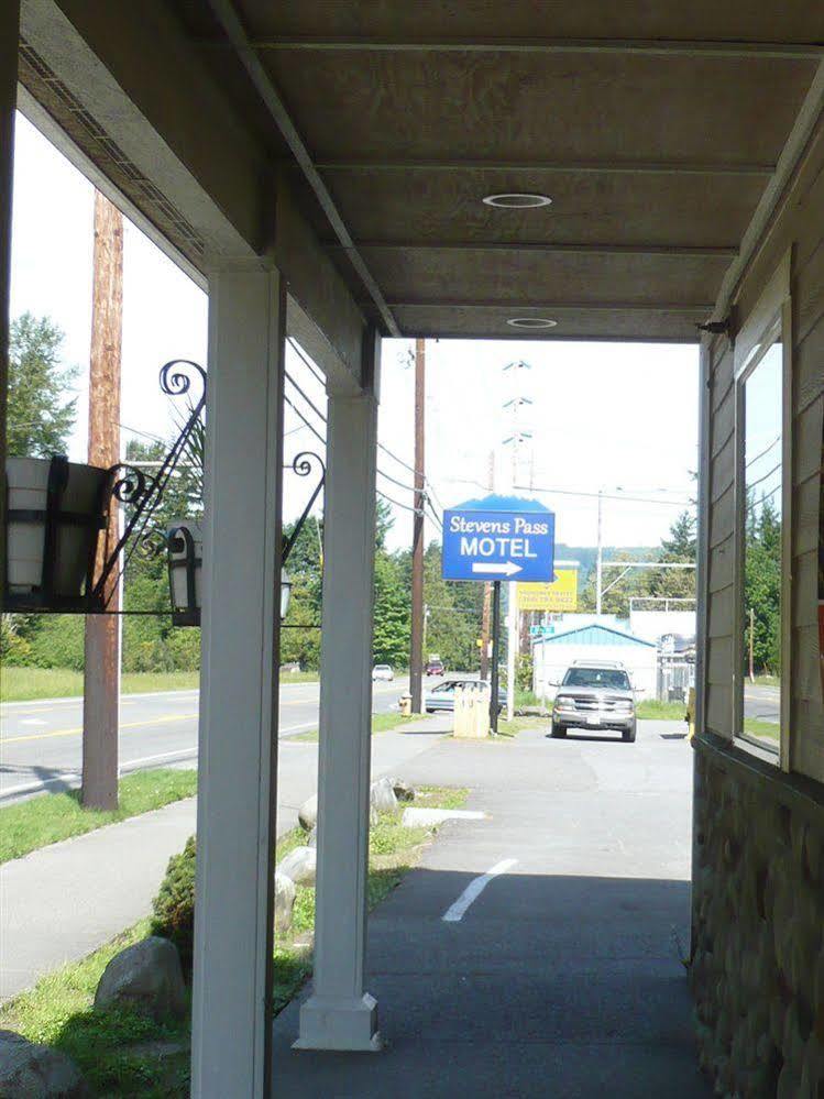 Stevens Pass Motel Gold Bar Bagian luar foto